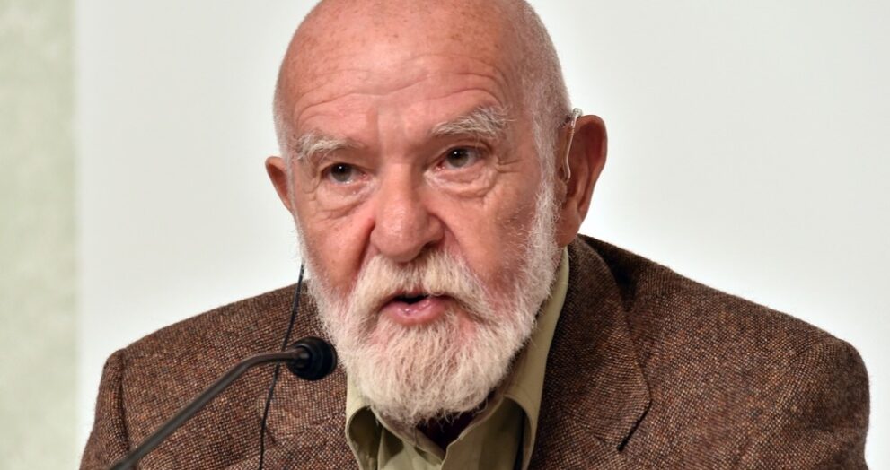 South Africa Mourns Loss of Anti-Apartheid Playwright Athol Fugard, 92.